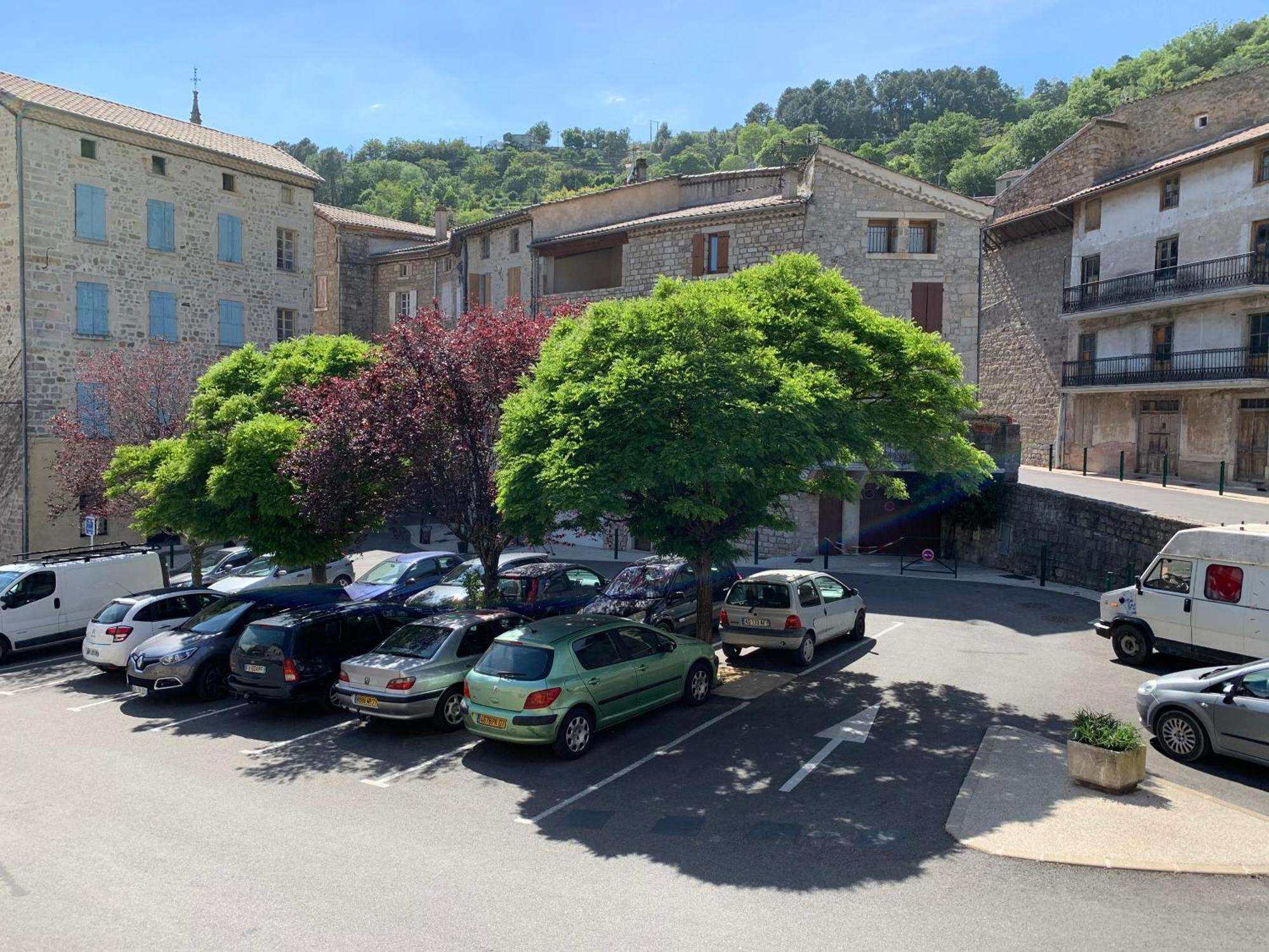 Appartement Nature & Medieval, De Charme 4 Etoiles