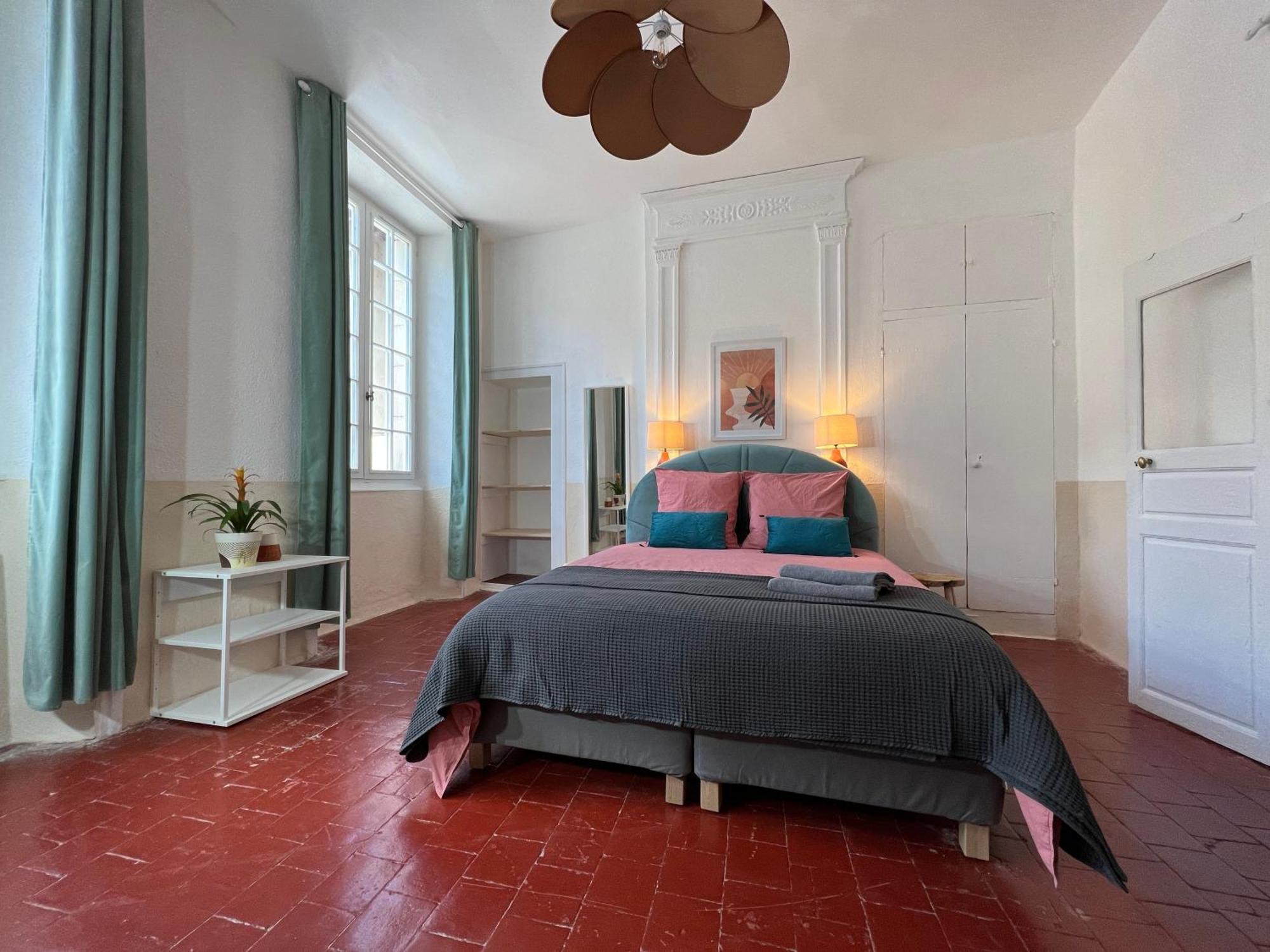 Nature & Medieval, De Charme 4 Etoiles Apartment